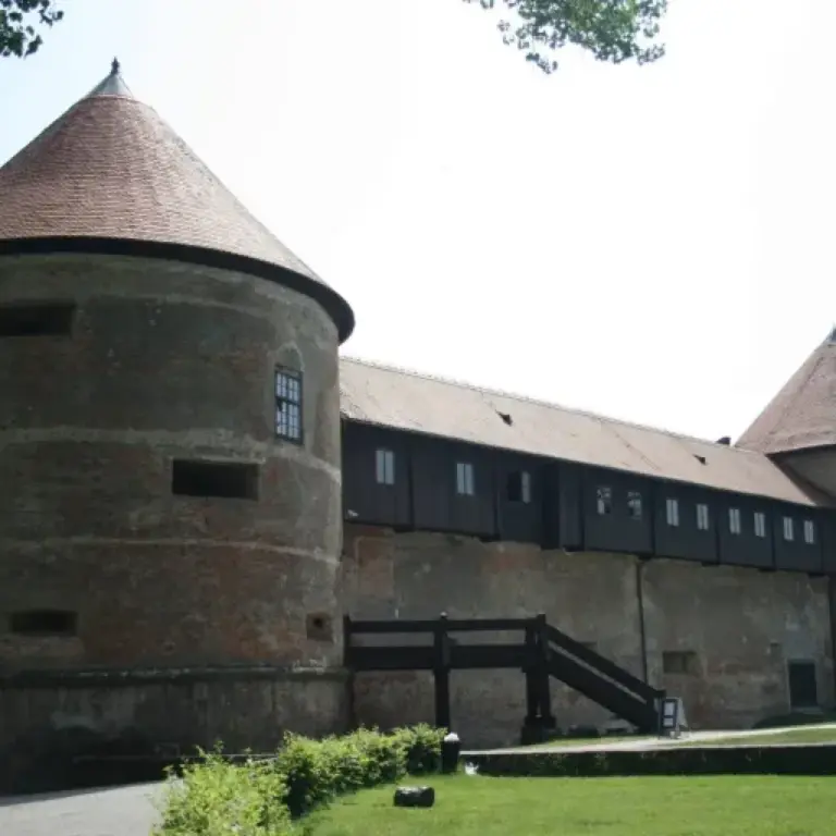 Sisak | Visiting Lonjsko polje